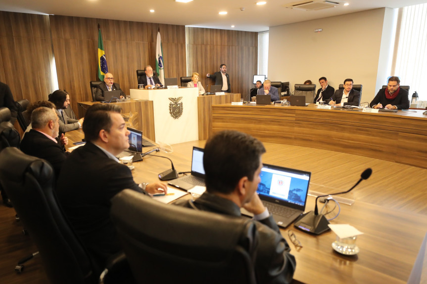 Reunião aconteceu no Auditório Legislativo, na manhã desta terça-feira (17).