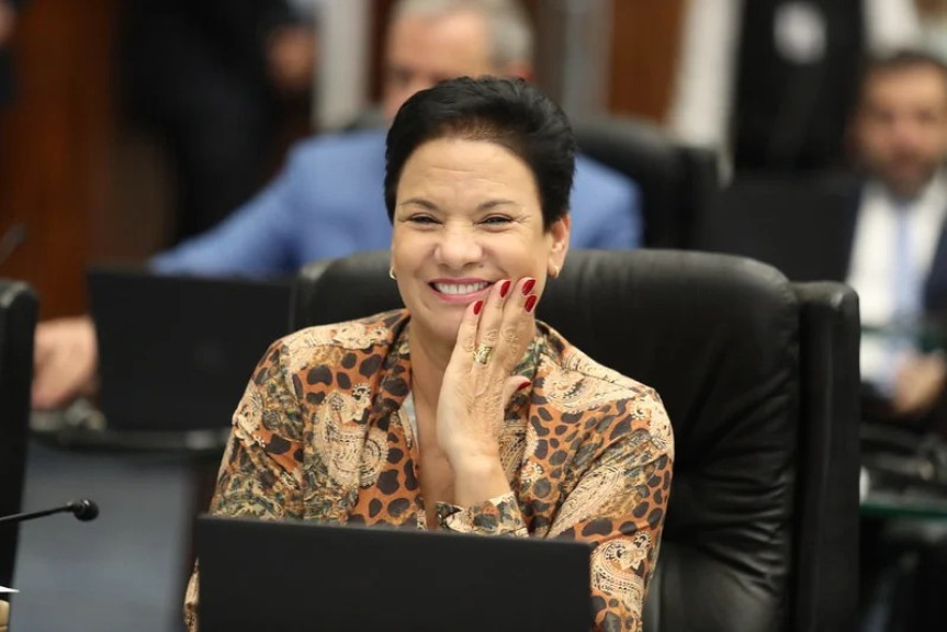 “Precisamos oferecer um ambiente cada vez mais adequado e confortável às necessidades deste público”, destacou a deputada.