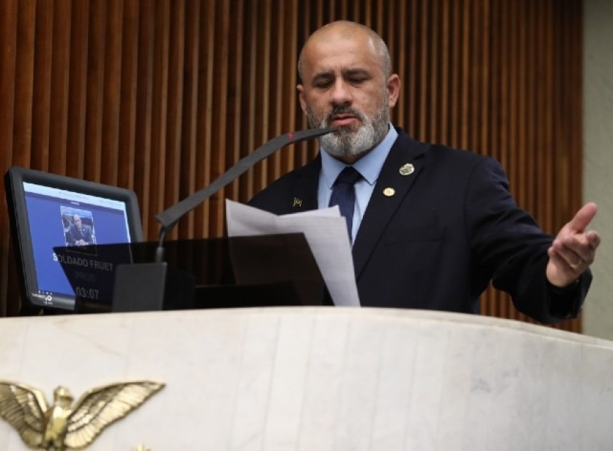 Deputado Soldado Fruet (PROS).