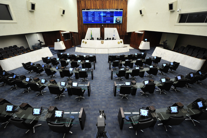 Composição partidária na Assembleia Legislativa do Paraná é alterada após janela partidária
