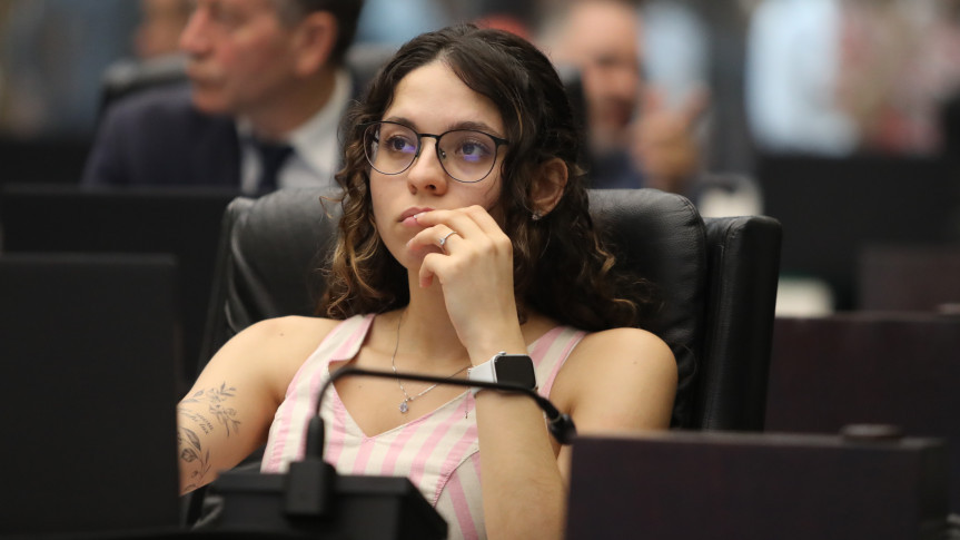 Deputada Ana Júlia (PT), presidente da Comissão de Defesa dos Direitos da Juventude na Assembleia Legislativa.