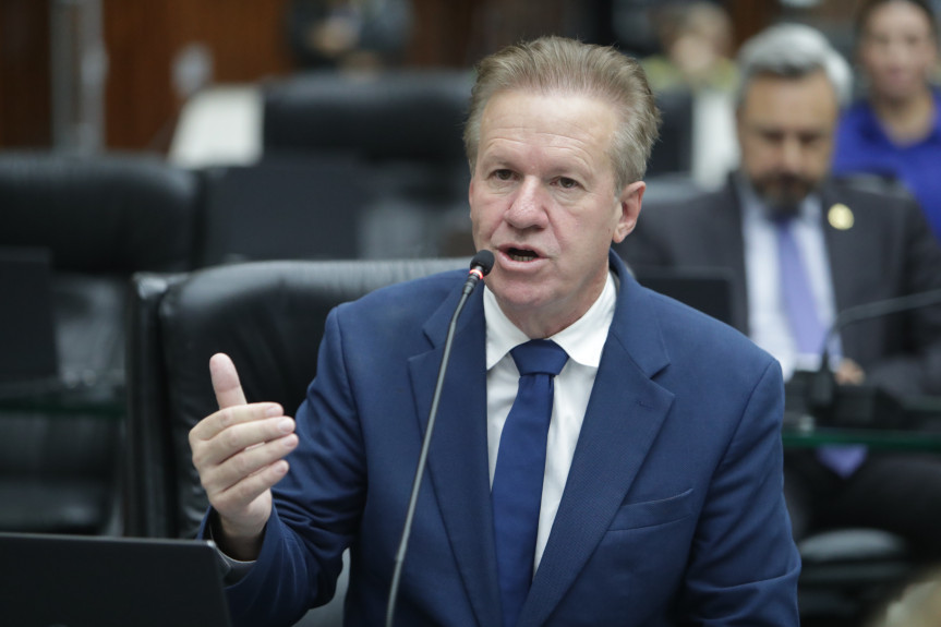Deputado Luis Corti (PSB).