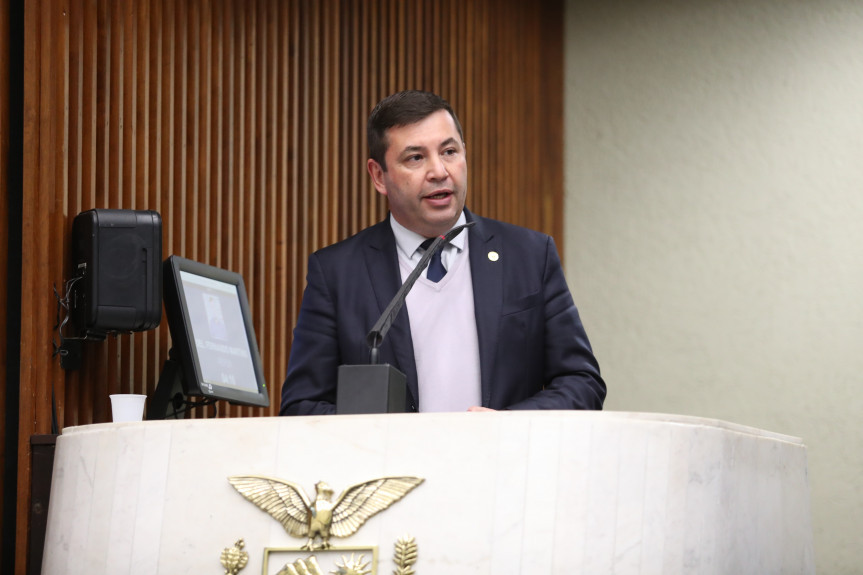 Deputado Delegado Fernando Martins (Republicanos).