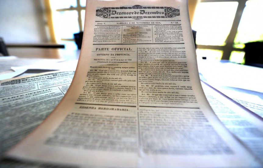 Periódicos como o jornal Dezenove de Dezembro apresentam muitas das leis mais antigas do Paraná.
