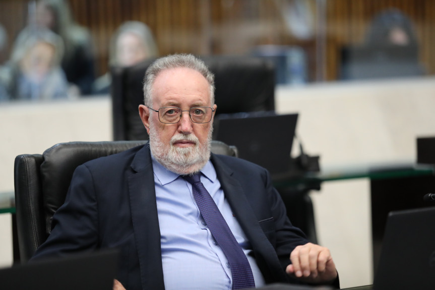O deputado Tercilio Turini usou a tribuna na sessão desta segunda-feira (8).