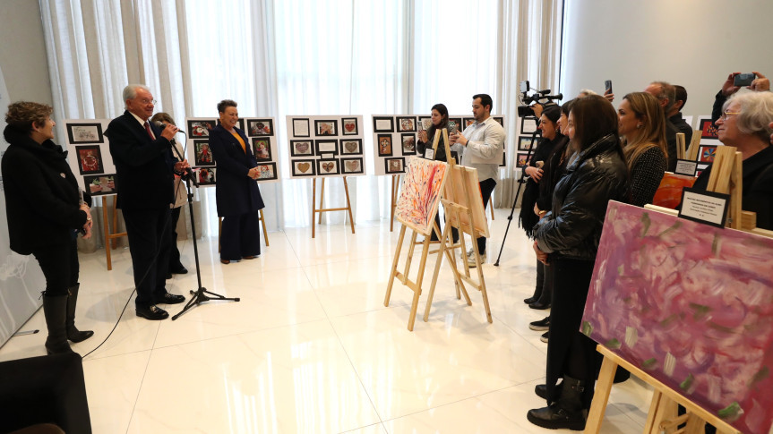 Abertura da exposição ocorreu no início da tarde desta segunda-feira (23), no Salão Nobre da Casa.