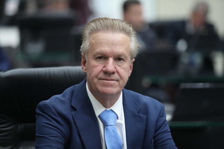 Deputado Luis Corti (PSB).