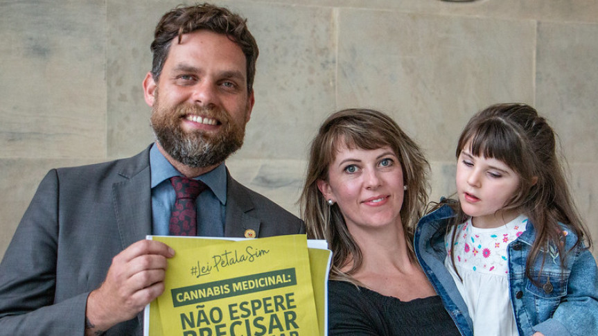 O deputado Goura (PDT) é o autor da Lei Pétala.