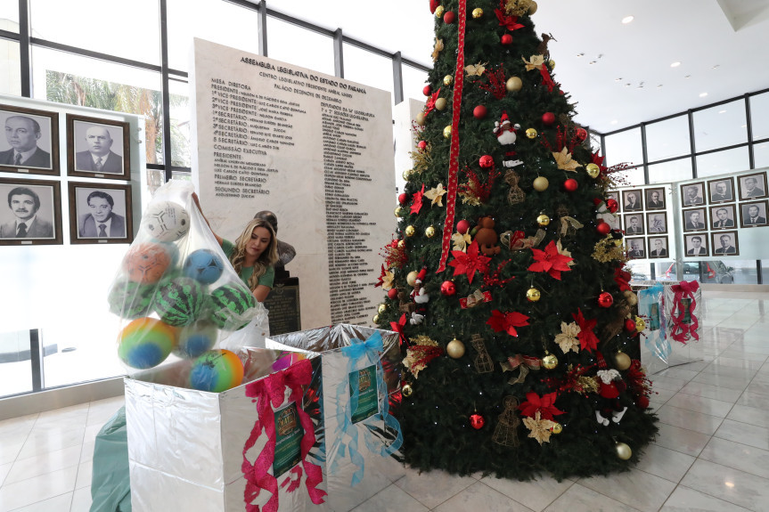 Foi dada a largada para a campanha de natal da Assembleia Legislativa do Paraná.