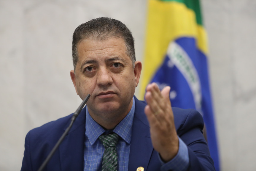 "O nosso dever, enquanto Legislativo, é sensibilizar a população para coibir qualquer tipo de violência contra a pessoa idosa. Por isso, trabalhamos para fortalecer as políticas públicas”, afirma o parlamentar.