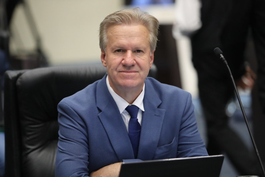 "Sem dúvida, este repasse demonstra que nós deputados também estamos fazendo a nossa parte e ajudando, dentro do possível, para responder a esta grande tragédia", ressaltou o deputado.