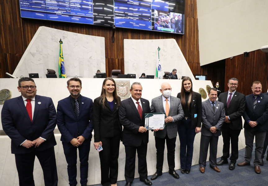 O Sindicato das Empresas de Segurança Privada do Paraná (Sindesp) foi homenageado na Assembleia Legislativa pelos 35 anos de fundação.