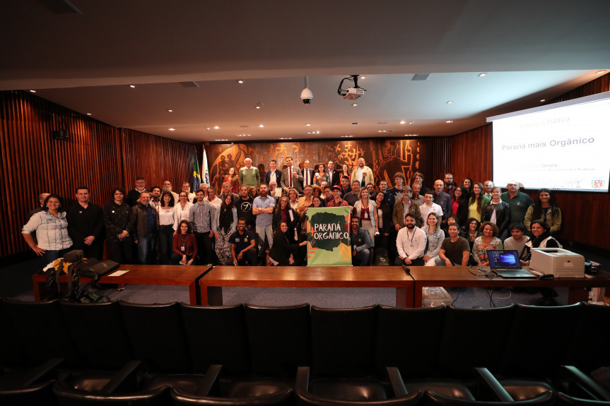 Audiência pública debateu a produção de orgânicos no Paraná.