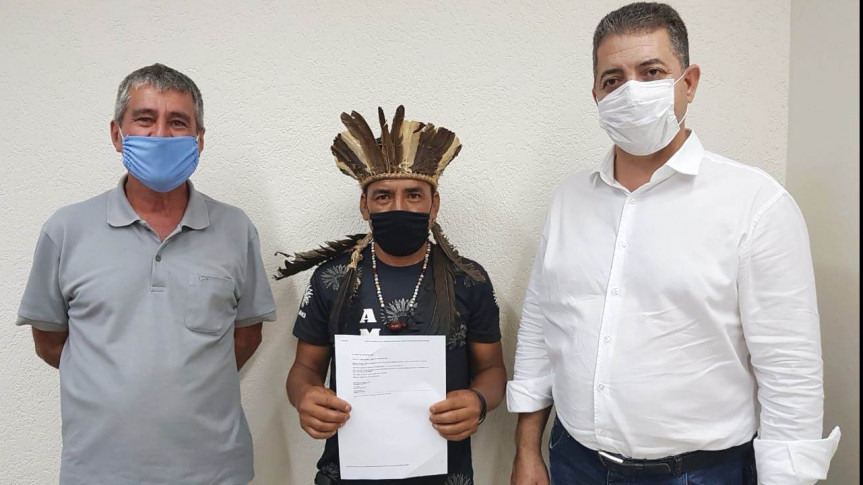 A reserva Apucaraninha é considerada o principal reduto indígena no norte do Paraná e abriga cerca de dois mil índios da etnia Kaingang.