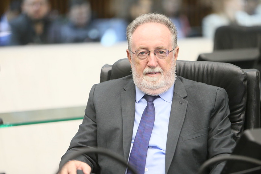 Deputado Tercílio Turini (CDN).