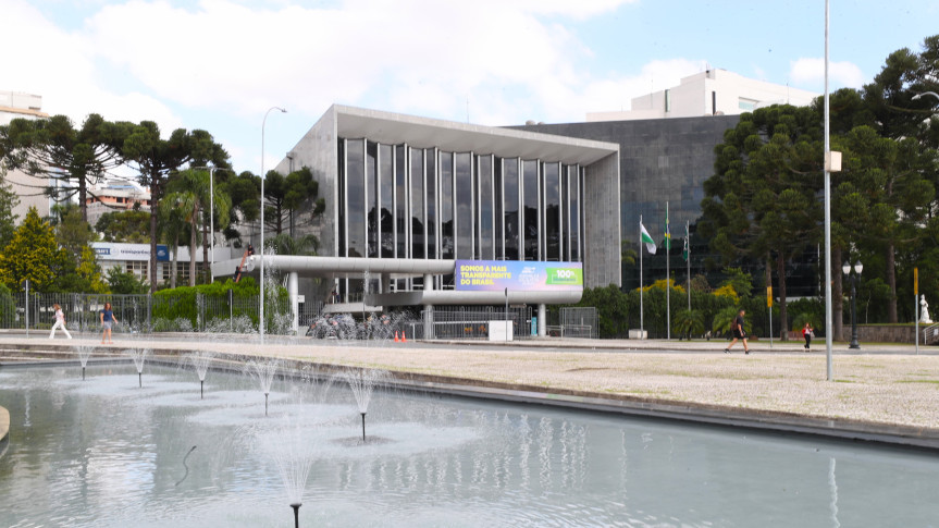 Na pauta de votações da sessão plenária de segunda-feira (27) constam dez itens.