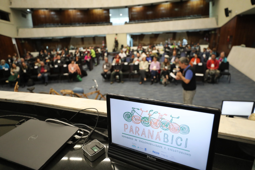 Segundo dia da 1ª Edição do ParanáBici movimentou o Plenário da Casa ao longo de toda esta sexta-feira (29).