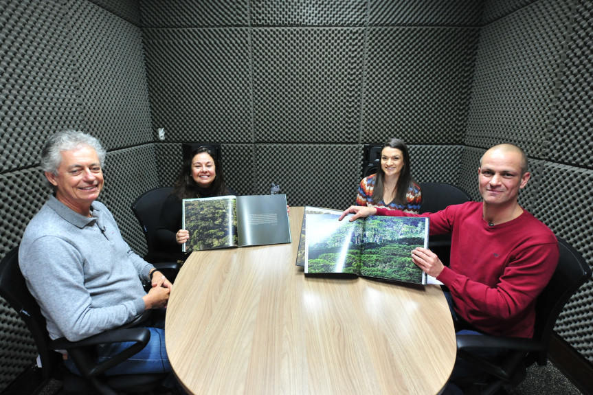 Em menos de seis meses, Assembleia no Ar trouxe para os estúdios da Rádio Assembleia, mais de 40 convidados das áreas de cultura, economia, política, direito, inclusão e da medicina.