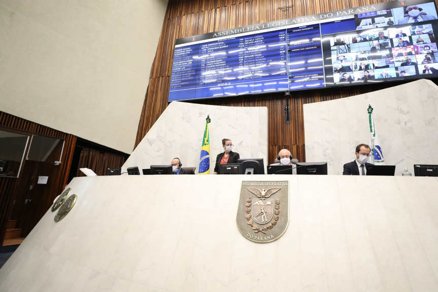 Proposta aprovada em 2º turno na sessão remota desta terça-feira (5) da Assembleia Legislativa permite que o valor das taxas cartorárias seja pago em até doze parcelas.