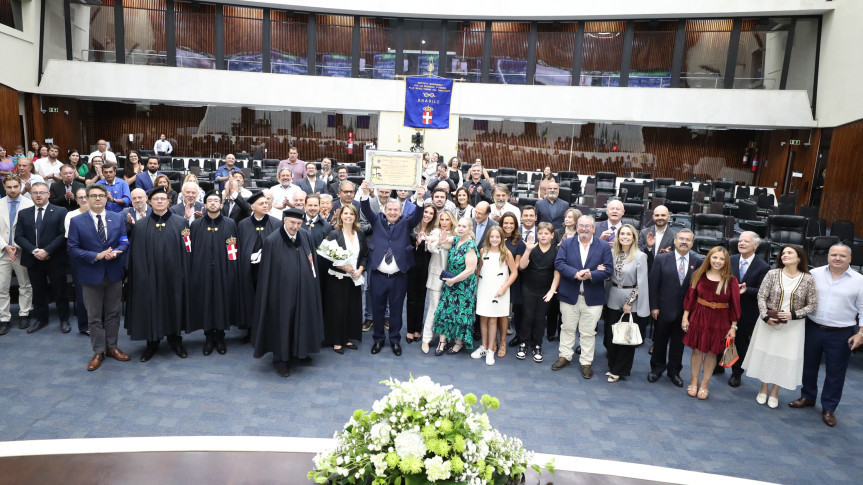 Título reconhece a trajetória do advogado desde que se estabeleceu no Paraná