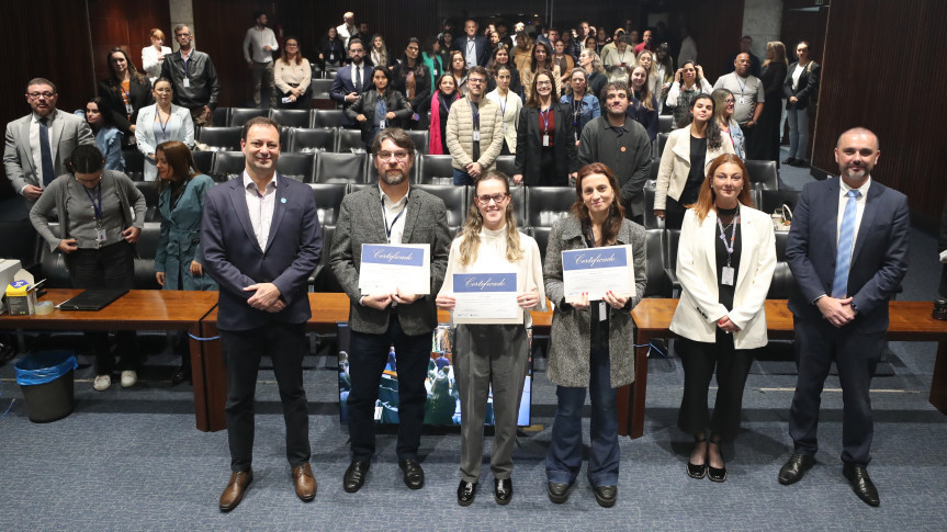 Palestras ocorreram na manhã desta terça-feira (18), no Plenarinho.