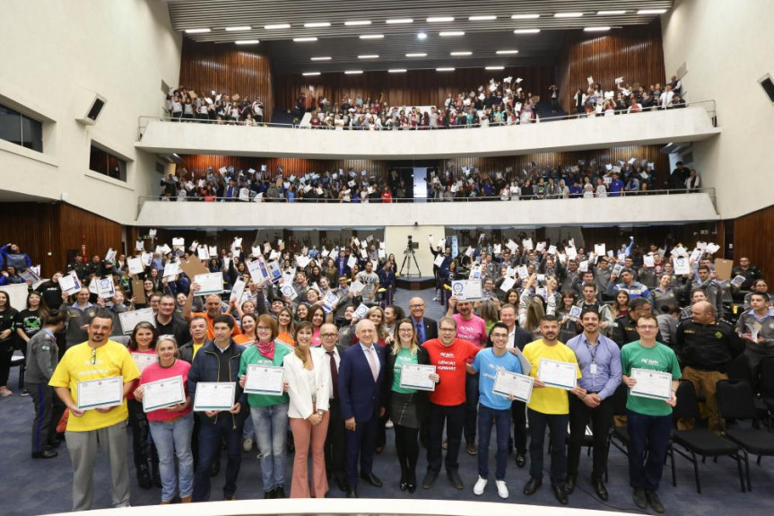 Aulão faz parte das ações do Assembleia no Enem, projeto desenvolvido pela Diretoria de Comunicação da Assembleia Legislativa do Paraná 