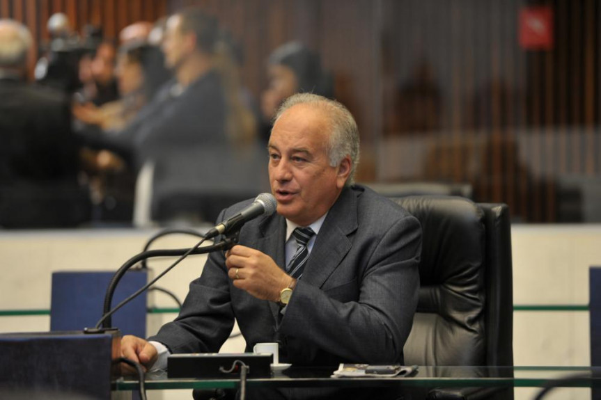 Deputado Luiz Eduardo Cheida (PMDB).