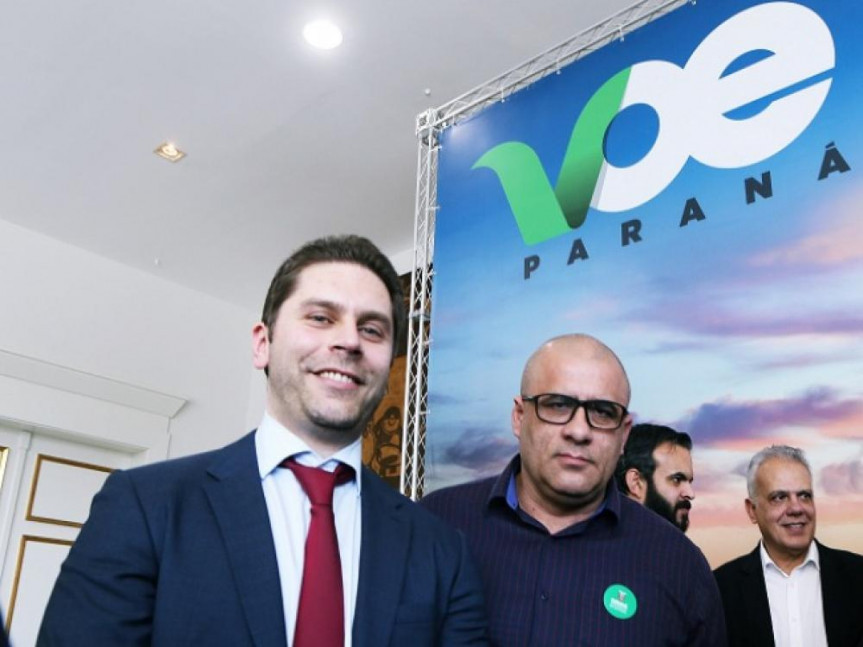 Deputado Soldado Fruet participou do lançamento de novas rotas da companhia aérea TAM no Paraná.
