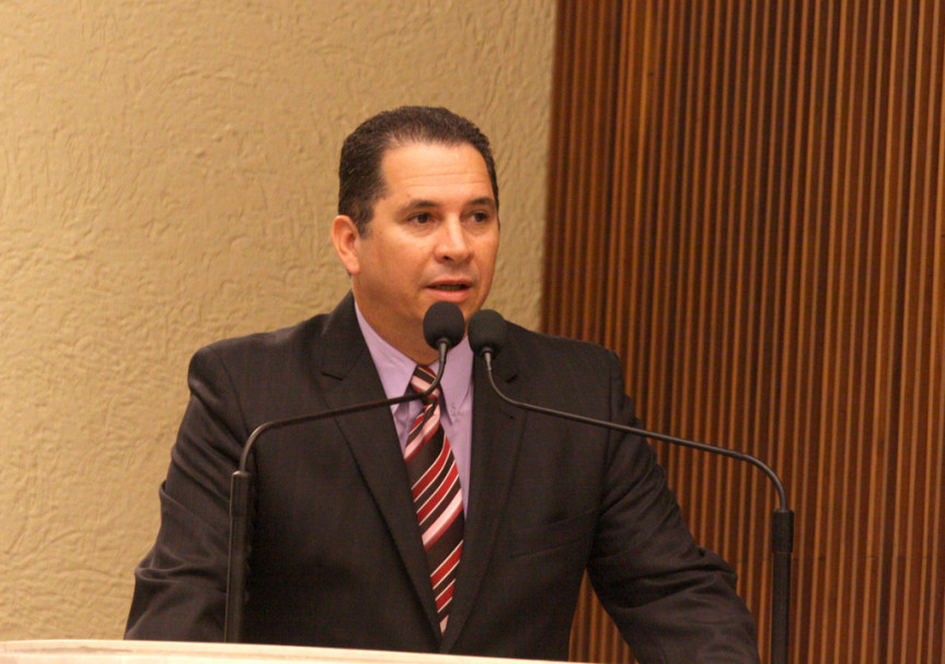 Propositor da sessão solene, deputado Gilson de Souza (PSC).