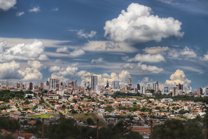 Pela terceira vez neste ano, os deputados da Assembleia Legislativa do Paraná realizam o processo de interiorização, desta vez em Ponta Grossa, para ouvir as demandas da população, entidades representativas, prefeitos e vereadores