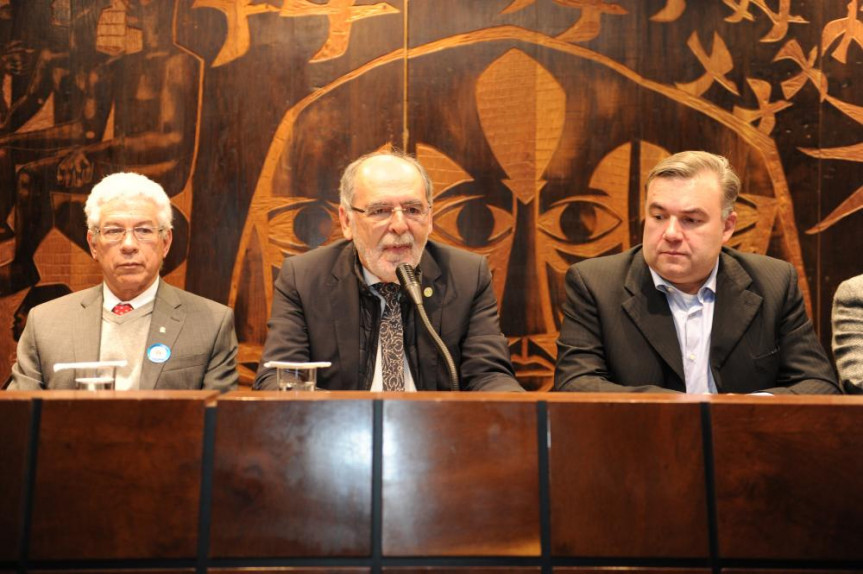 Presidente do Conselho Federal de Medicina, Dr. Carlos Vital Tavares Corrêa Lima.