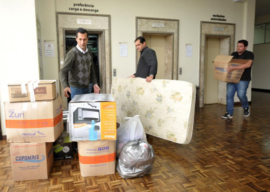 Donativos coletados pela Alep são entregues para o Provopar.