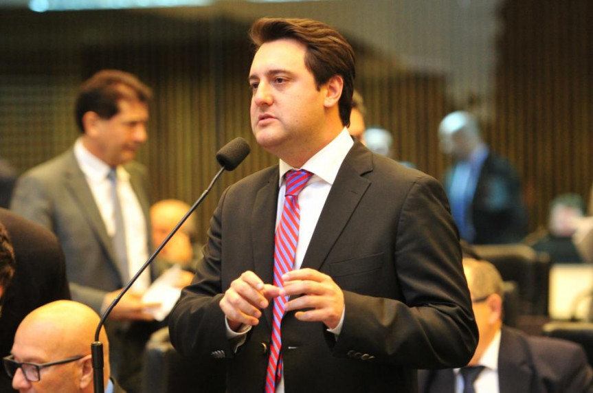 Deputado Ratinho Junior (PSD).