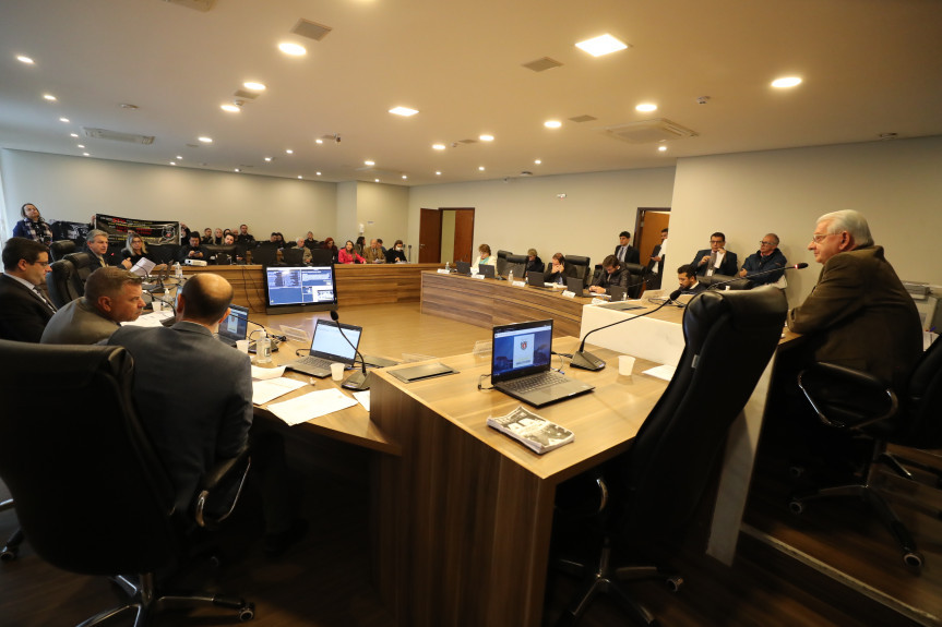 Reunião extraordinária da CCJ realizada nesta segunda-feira (29)