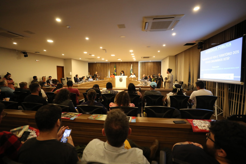 Audiência ocorreu no Plenarinho da Assembleia Legislativa na noite desta terça-feira (9).