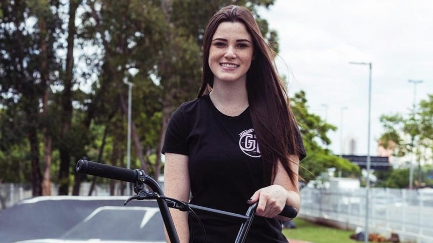 Duda Penso fez história ao conquistar a primeira medalha da seleção brasileira de BMX Freestyle na categoria feminina em uma competição continental.