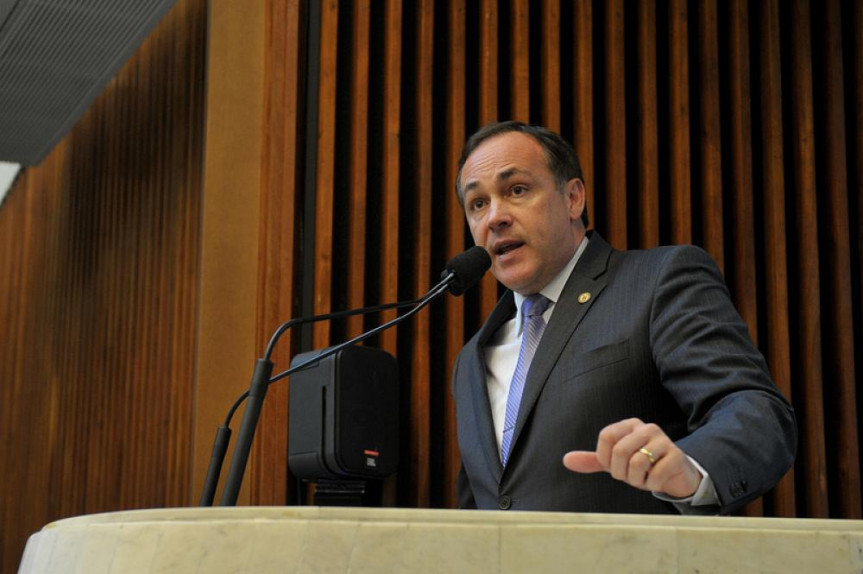 Deputado Stephanes Júnior (PMDB).