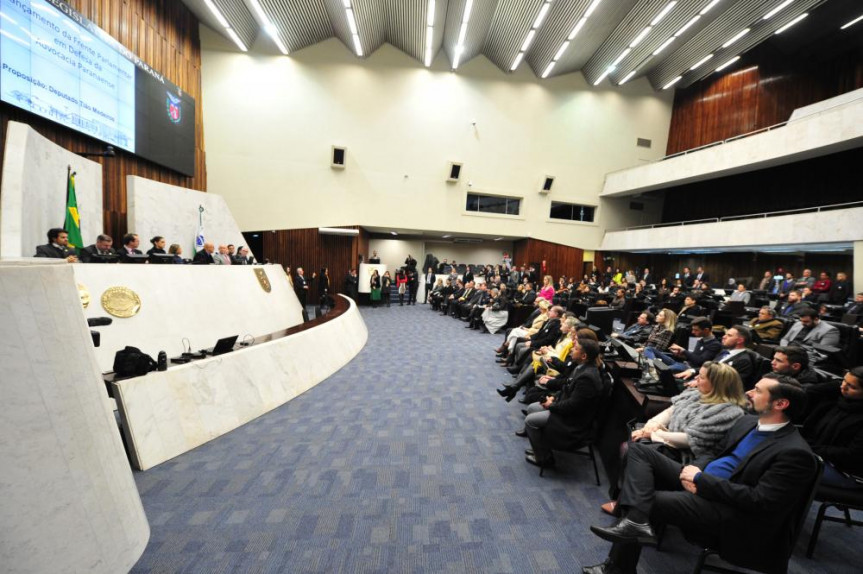 Lançamento da Frente Parlamentar em Defesa da Advocacia Paranaense.