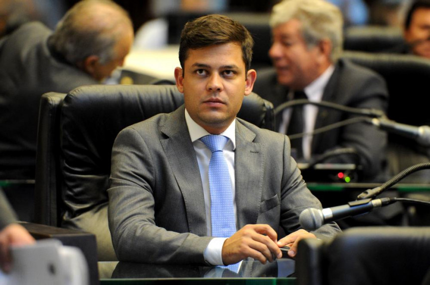 Deputado Tião Medeiros (PTB).