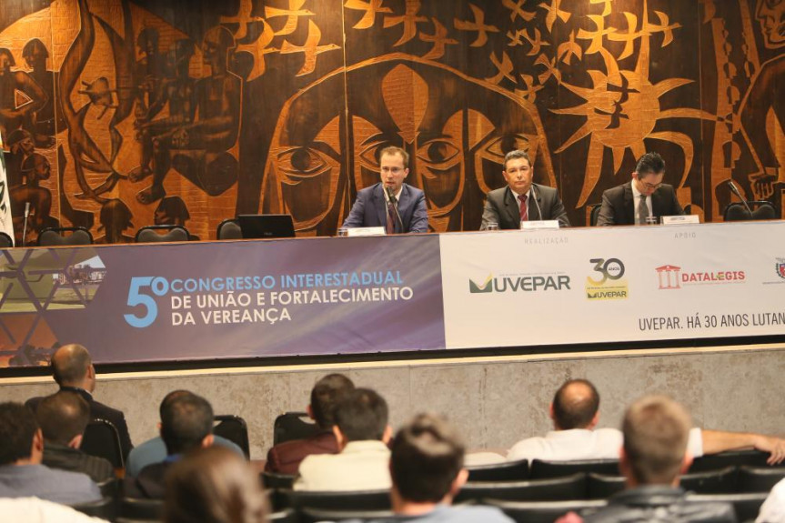 A instituição do orçamento impositivo nos municípios foi debatida no último dia do 5º Congresso de Fortalecimento da Vereança.