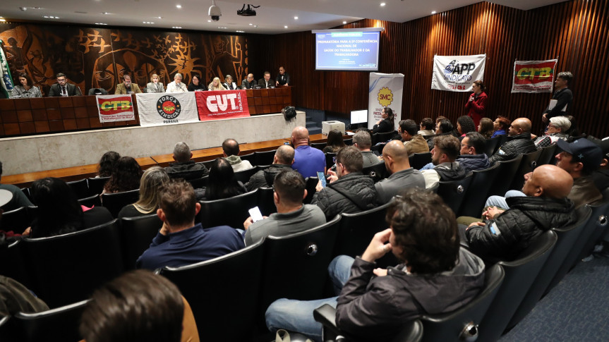 Audiência Pública ocorreu no Plenário da Assembleia na manhã desta segunda-feira (23).