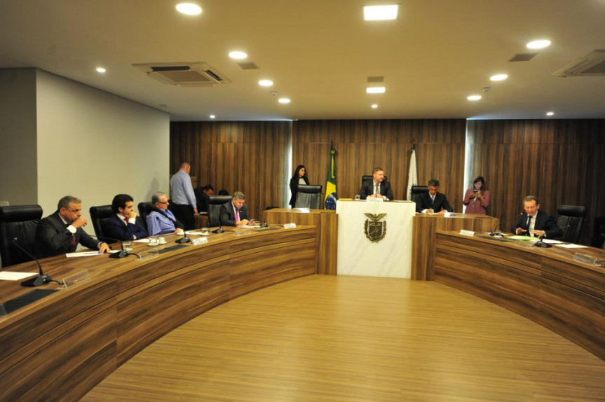 Reunião da Comissão de Ciência, Tecnologia e Ensino Superior da Assembleia Legislativa do Paraná (ALEP).
