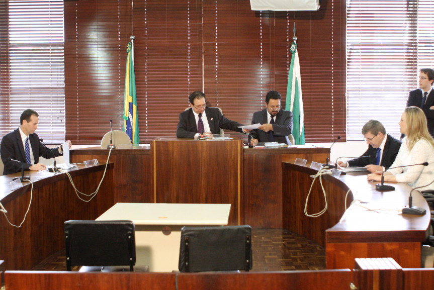 Reunião da Comissão de Finanças da Assembleia Legislativa do Paraná.