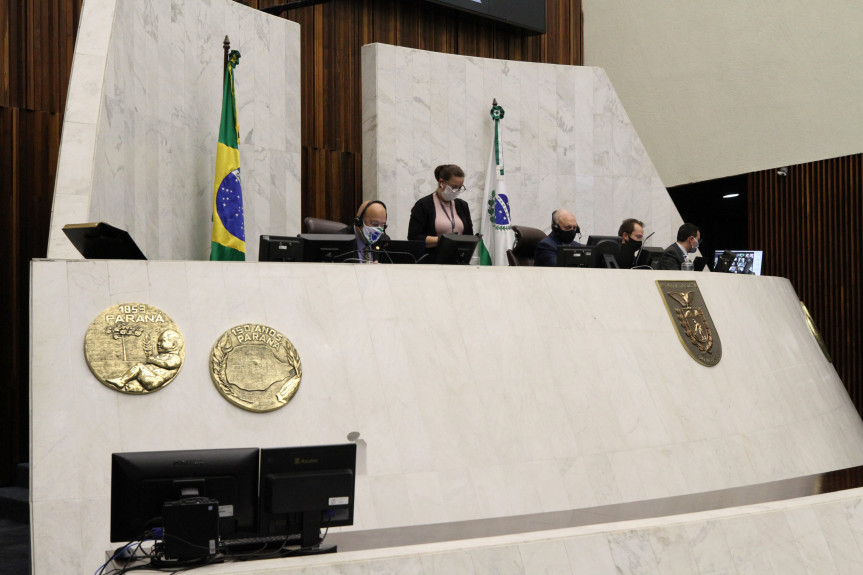 Projeto que obriga aferição de temperatura durante a pandemia de coronavírus segue para sanção do Poder Executivo.