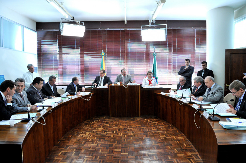 Reunião da Comissão de Constituição e Justiça (CCJ).