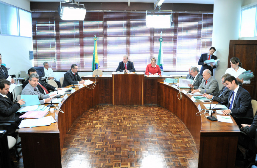 Reunião da Comissão de Constituição e Justiça (CCJ).