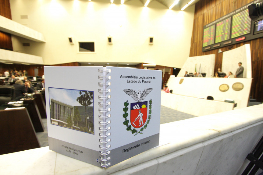 Regimento Interno da Assembleia Legislativa do Paraná.