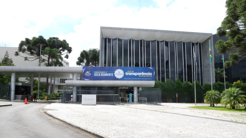 Na segunda-feira (20) serão realizadas duas sessões plenárias.
