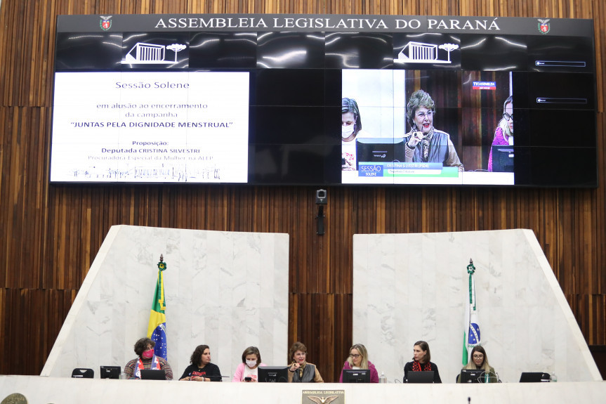 Sessão solene marcou o encerramento da campanha - “Juntas pela dignidade menstrual”.