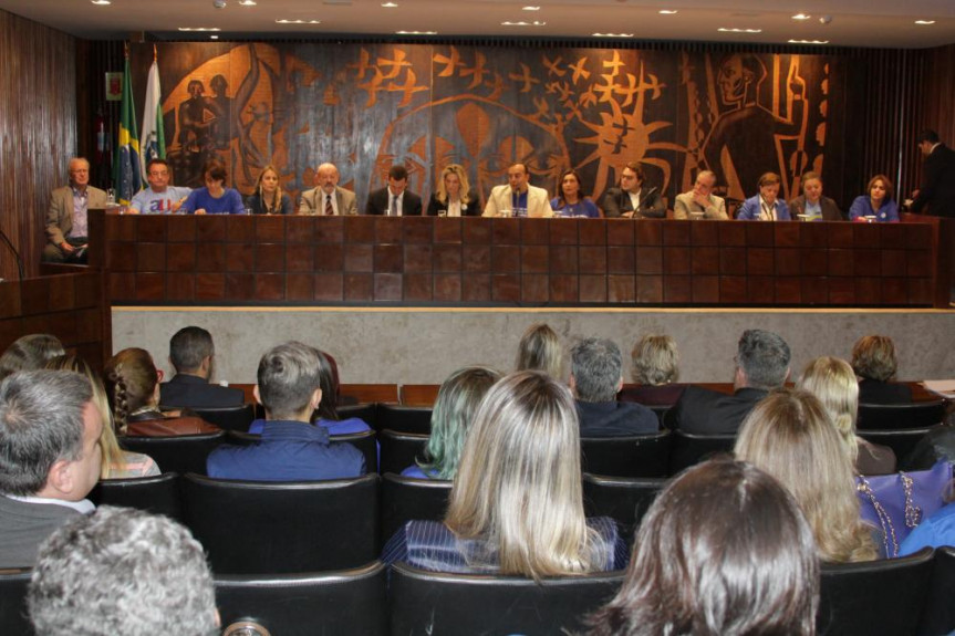 Solenidade em "Homenagem ao Dia Mundial de Conscientização do Autismo".